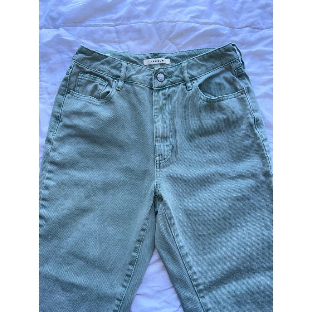 PacSun Pastel Green Mom Jeans – Women’s Size 27 (US Size 4)